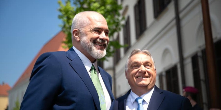 “I dashur Edi, mezi po pres të takohemi të premten”. Rama falënderon Viktor Orban për urimet