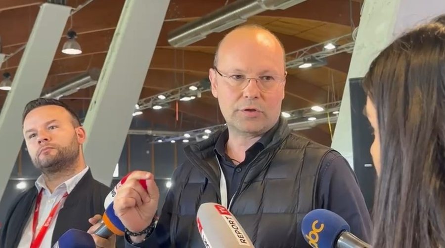 “Kutitë e Greqisë bëjnë me turp bastionet e PS”, Kaso: Vota e Diasporës është manipuluar në mënyrë të frikshme