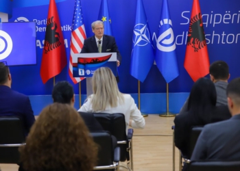“Krimi futi në parlament 28 deputetë”, Berisha: Ndërkombëtarët i shpallën të vdekura zgjedhjet 10 ditë para zhvillimit