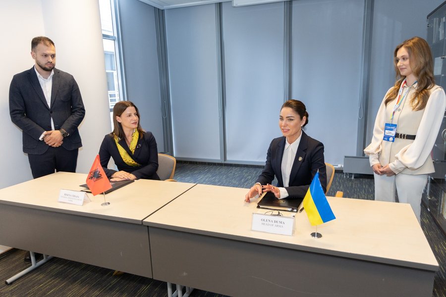 Shqipëria firmos me Ukrainën për pasuritë e sekuestruara, detaje nga marrëveshja