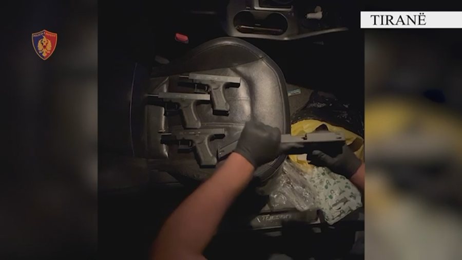 DETAJE / Trafiku i armëve Kosovë-Shqipëri, policët e infiltruar filmuan pazaret, “magazina” në Burrel