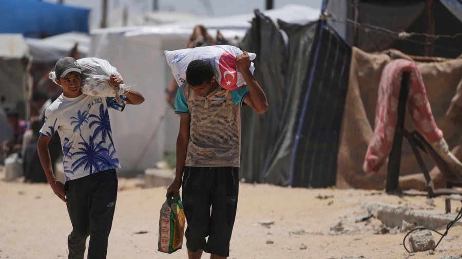 OKB: 100 për qind e banorëve të Gazës janë në rrezik nga zia e bukës