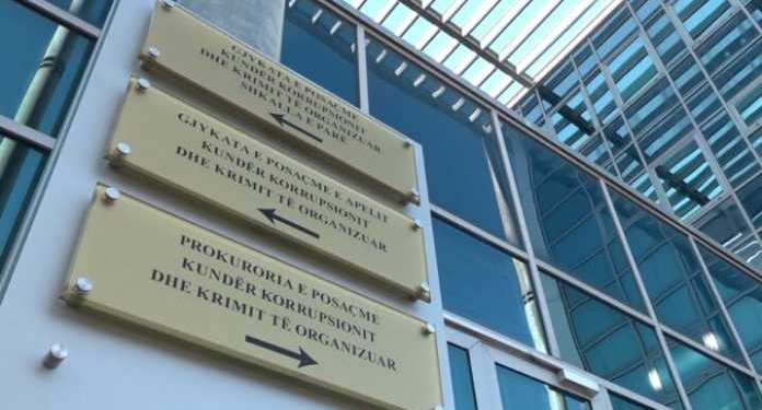 “Kam njerkën e paralizuar, vëllanë në psikiatri”/ Operacioni “Ura”, pse GJKKO vendosi lehtësim mase për avokatin