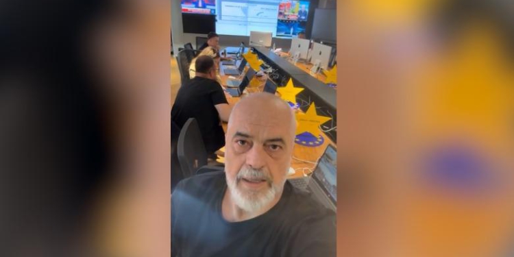 Zgjedhjet/ Rama ndjek procesin në seli: Votoni me qetësi e durim, është detyrë qytetare