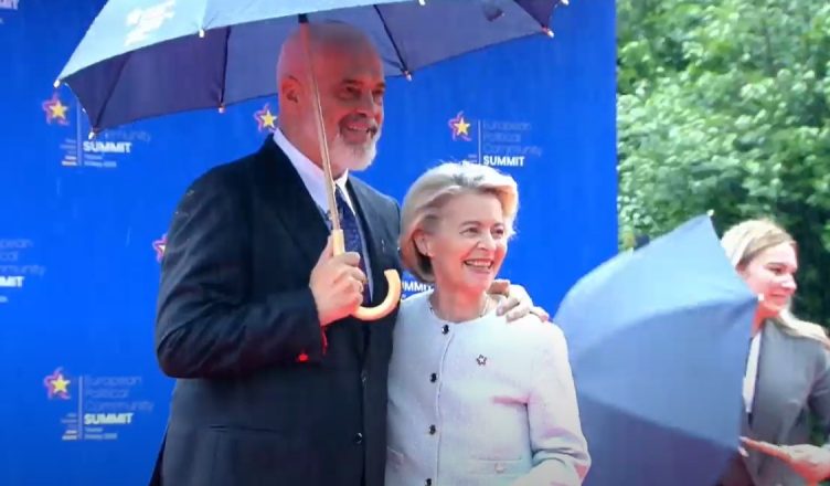 Tiranë, von der Leyen me Ramën: Do të ushtrojmë trysni mbi Putinin derisa të arrijmë paqen