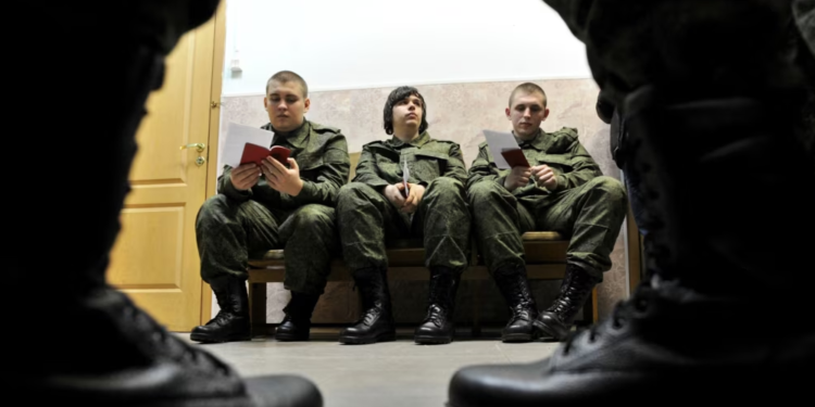Nga Siberia në vijën e frontit: Rrëfimi i një të riu rus të rekrutuar padrejtësisht për luftë