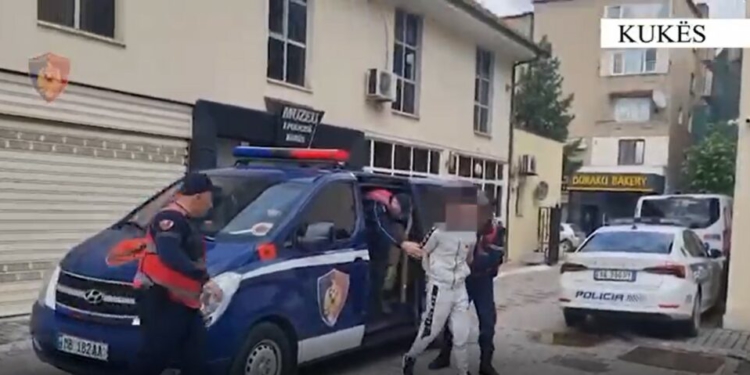 Tentoi të vrasë kushëririn e tij, arrestohet pas një viti në kërkim 32-vjeçari