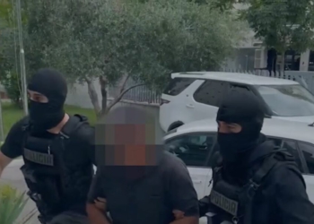 I dënuar në Itali për përdhunimin e vajzës së tij, arrestohet në Durrës 60-vjeçari