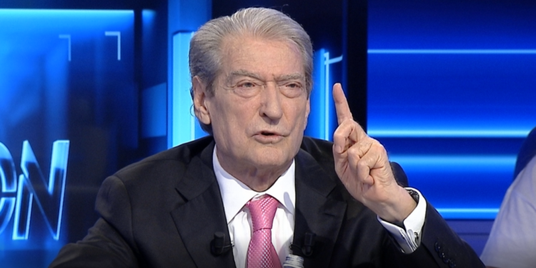 “Portin e Durrësit Rama ia dorëzoi kartelit Troplini” Berisha: Kandidati i tij mori mbi 21 mijë vota