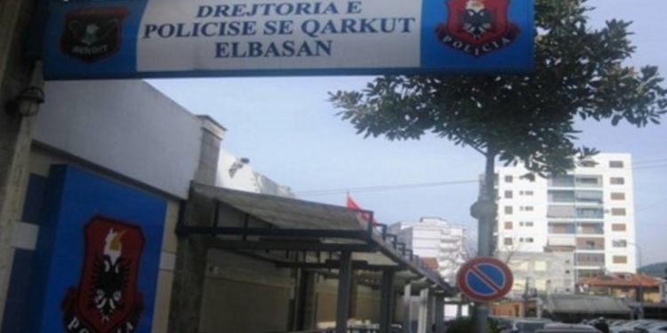 Helmimi i fëmijëve në Gramsh/ Bllokohen kartelat e 6 pacientëve të shtruar në spital, nisin hetimet