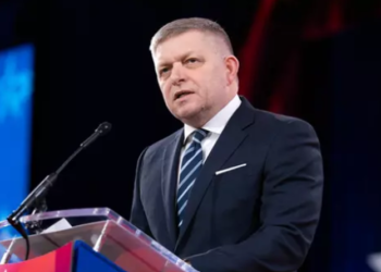 Kryeministri sllovak i sheh deklaratat e Zelenskit si kërcënim: Do shkoj në Moskë në Ditën e Fitores