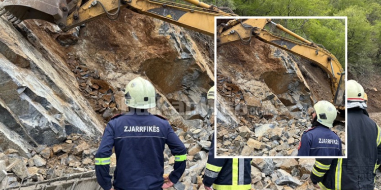 Dy të rinjtë humbën jetën pas shembjes së masivit të dheut, pamje nga vendngjarja në Gramsh