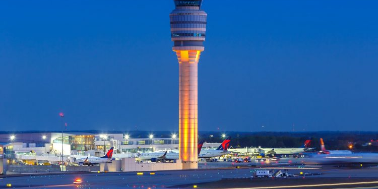 Aeroportet më të ngarkuara në botë, do befasoheni me numrin 1 të listës!