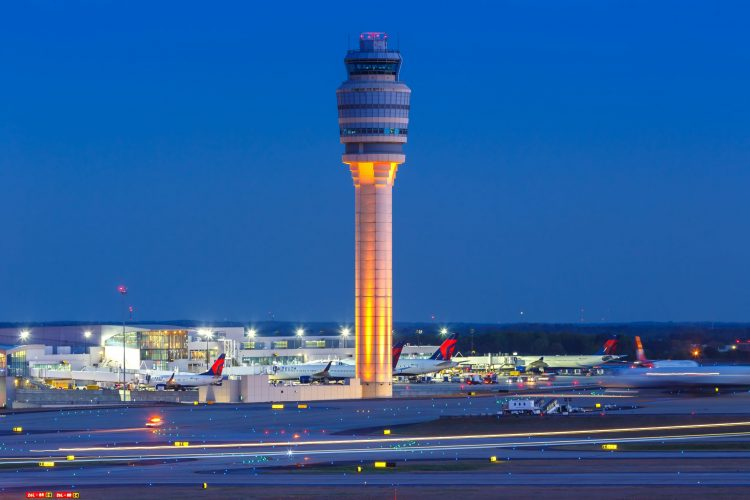 Aeroportet më të ngarkuara në botë, do befasoheni me numrin 1 të listës!