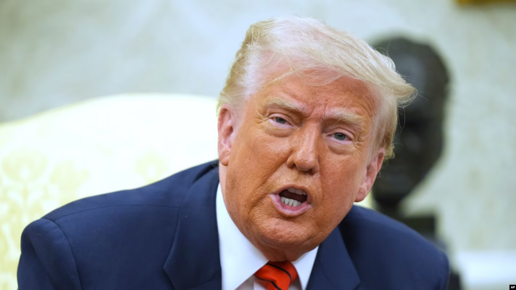 Trump tërhiqet pas bisedës me Von der Leyen, pranon të shtyjë deri më 9 korrik tarifat ndaj BE