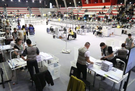 Votat e diasporës/ PS kërkesë Komisionit të Numërimit: U kontestuan 25% e zarfeve “B” në Korçë e Dibër, të merret vendim