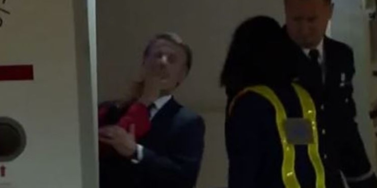 Rusia nuk humbet rast! Ironizon videon e Macron: Ishte dora e Kremlinit!