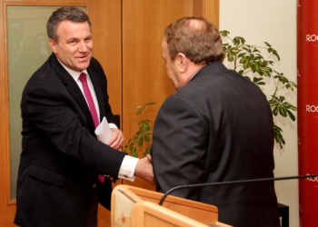 Arben Malaj përplaset me ish-truprojën e Nanos: Ja ç’ndodhi në Kryeministri gjatë sulmit të 1998 dhe e vërteta e arratisjes së Fatosit!