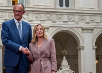 Migrimi i parregullt, kancelari gjerman Merz do të shqyrtojë modelin italian të azilit me Shqipërinë