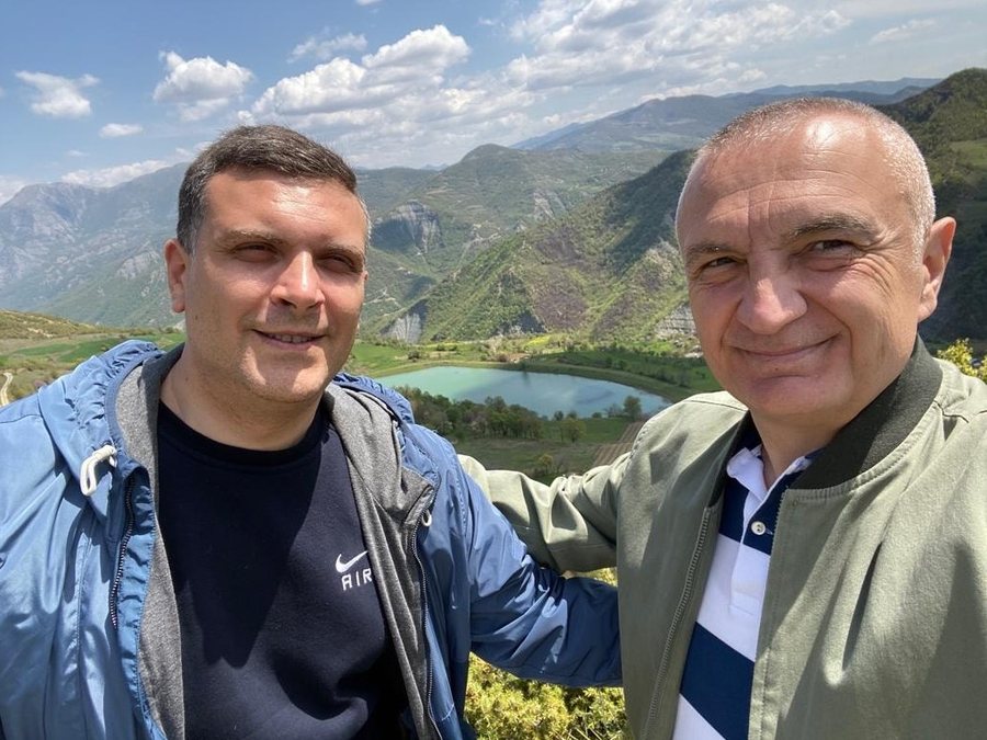 “Nuk pranoj asnjë marifet”, Meta refuzon të hyjë në Parlament përmes dorëheqjes së deputetëve të PL