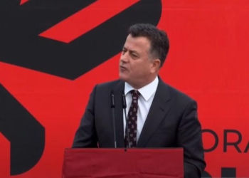 Pas Berishës, dhe Flamur Noka betohet: Nuk e jap kurrë dorëheqjen. Kush kërkon dorëheqjen time i shërben Ramës