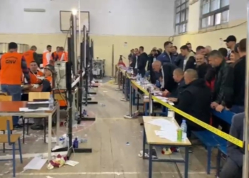 Vlora dhe Shkodra ende nuk nisin hapjen e kutive, shkak… s’kanë shkuar numëruesit e PD