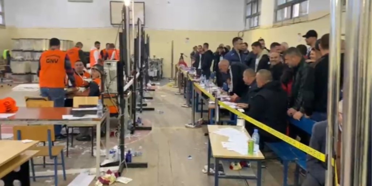 Vlora dhe Shkodra ende nuk nisin hapjen e kutive, shkak… s’kanë shkuar numëruesit e PD