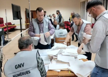 Humbja e thellë e PD në Korçë/ Jep dorëheqjen anëtari i Kryesisë, Genti Pere