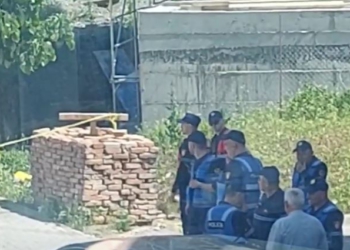Shkon në 5 numri i personave të qëlluar me armë zjarri në Laç, transporohen tek Trauma, njëri në gjendje kritike për jetën