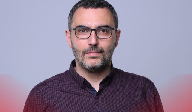 “Faleminderit 24 mijë qytetarëve që na besuan”, reagon Arlind Qori: Mandatin e Lëvizjes Bashkë ‘nuk e luan as topi’