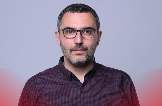 “Faleminderit 24 mijë qytetarëve që na besuan”, reagon Arlind Qori: Mandatin e Lëvizjes Bashkë ‘nuk e luan as topi’