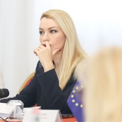 U zgjodh deputete në 11 Maj, Romina Kuko dorëhiqet si zv/ministre Brendshme