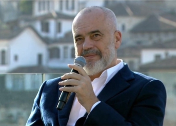 Rama ndan videon: Kalaja e Beratit, kurora që ruan shpirtin dhe historinë e qytetit