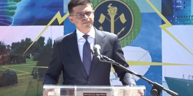 Krijohet Komanda Kibernetike e Ndërlidhjes, ministri Vengu: Jemi trajnuar nga aleatët amerikanë