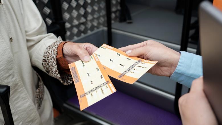 Ndeshja Shqipëri – Serbi/ Shisnin biletat në treg të zi nga 300 deri në 1000 euro, pranga 3 personave në Tiranë