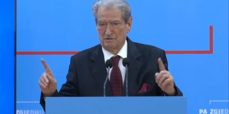 Nxiu Shqipërinë, Berisha: Raporti i PE pengon integrimin e vendit në BE! Magjistratët marrin nga 7 mijë euro dhe flenë mbi dosjet e krimit