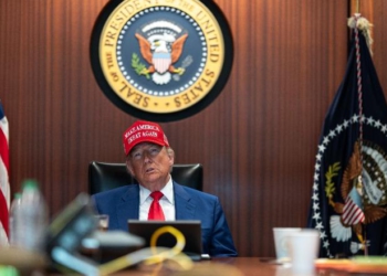 “Sulmi ndaj Iranit, njëjtë si në Hiroshima”, Trump sulmon CNN sërish: Bërthamori u shkatërrua për dekada