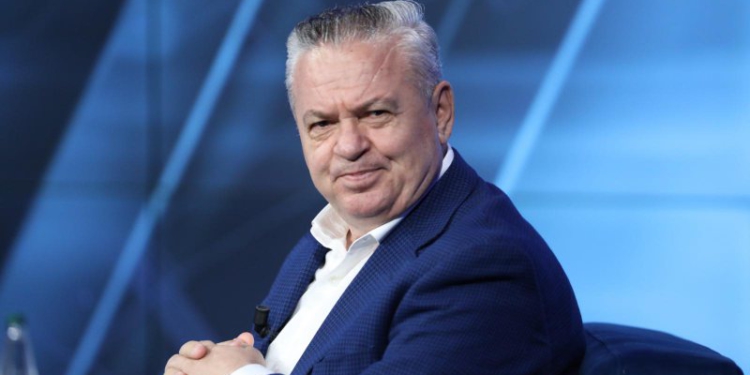 Ironia e Murrizit: Bombardimet në Izrael e Iran nuk ndalen pa mbaruar rinumërimet në Tiranë, luftën mund ta ndalë vetëm Ilirjan Celibashi