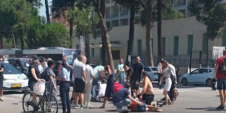 Detaje/ Automjeti përplasi tre të mitur në Tiranë, njëri prej tyre në intubim