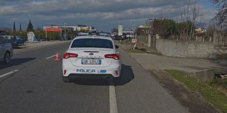 Aksident i rëndë në rrugën Vlorë-Fier, një i vdekur dhe një i plagosur rëndë