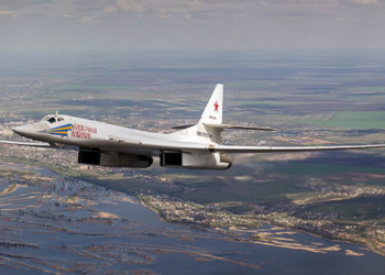 Frikë pas sulmit ukrainas, Rusia zhvendos “Mjellmën e Bardhë” 500 km nga kufiri me Amerikën