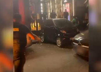 Drogë në lokalet e natës në ish-Bllok, 25 të arrestuar në Tiranë, sekuestrohen kokainë & armë