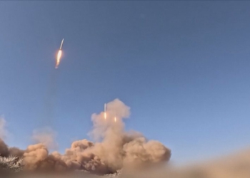 “Mos e prekni Ajatollahun”, Izraeli s’pyet për Moskën, bombardon qendrën kërkimore ushtarake në Teheran