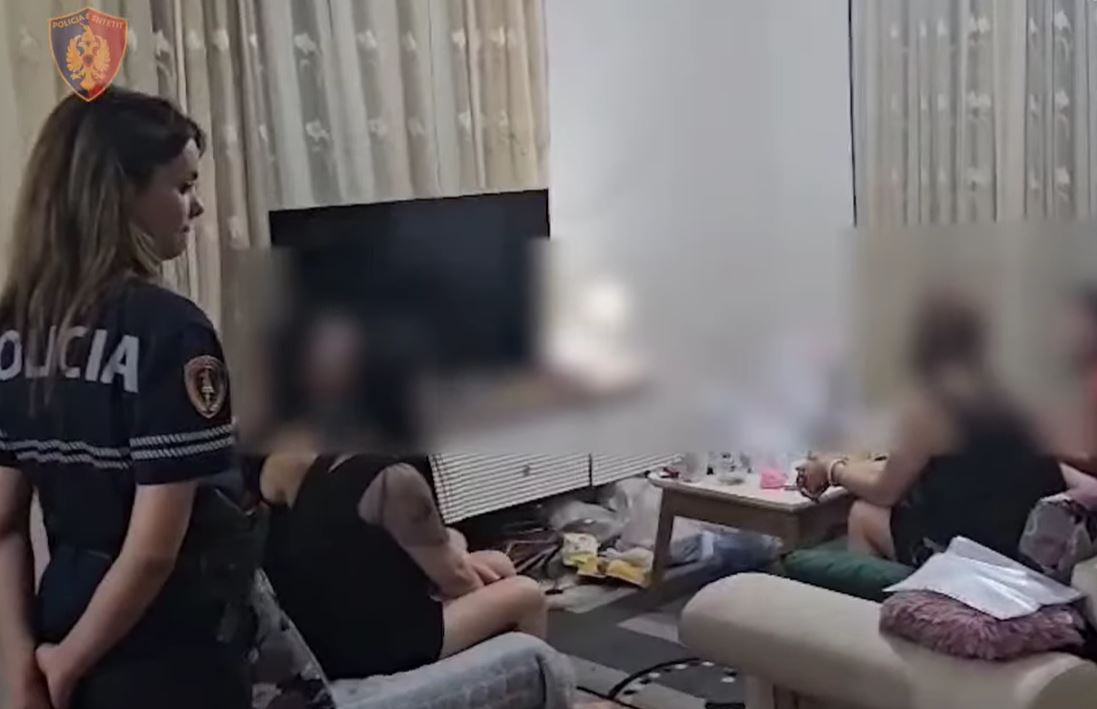 VIDEO / Paratë brenda jastëkëve, zbulohet vila e prostitucionit në Durrës, arrestohen katër kineze