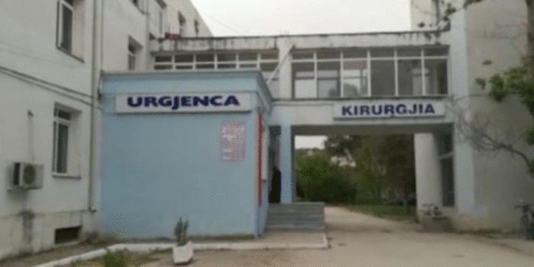 E rëndë në Lushnjë, e moshuara vdes në spital pas injeksionit në ambulancën e lagjes! Dyshohet se…