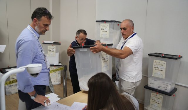 Rinumërimi të martën/ Do hapen 2,240 kuti votimi në Elbasan, Tiranë, Fier dhe Durrës