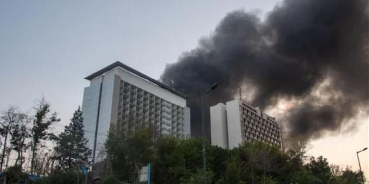 Ushtria izraelite ka goditur 50 objektiva ushtarake në Iran, janë përdorur 180 bomba