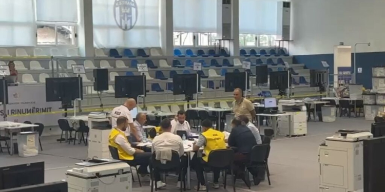 Mbyllet procesi i verifikimit të votave të qarkut Elbasan, ja kur do të publikohen të dhënat zyrtare