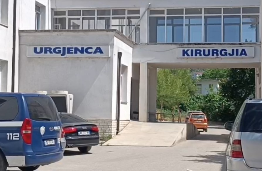 Plagosi 64-vjeçarin me thikë gjatë konfliktit, arrestohet autori në Divjakë