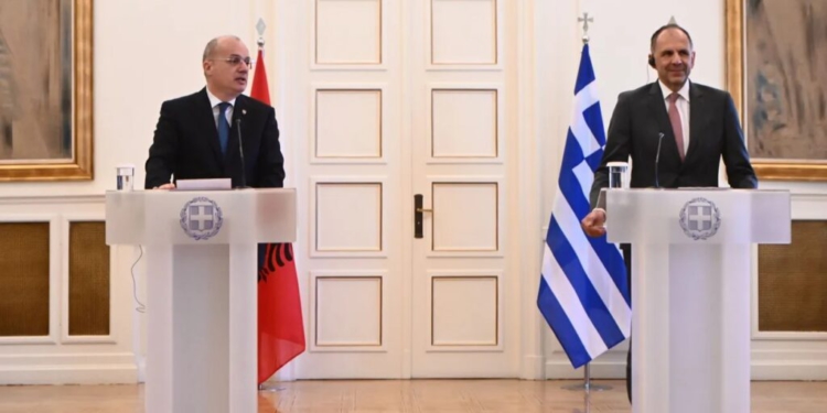 Hasani takohet me homologun grek në Athinë: Hijet që kanë lëkundur marrëdhëniet tona duhet të zhduken